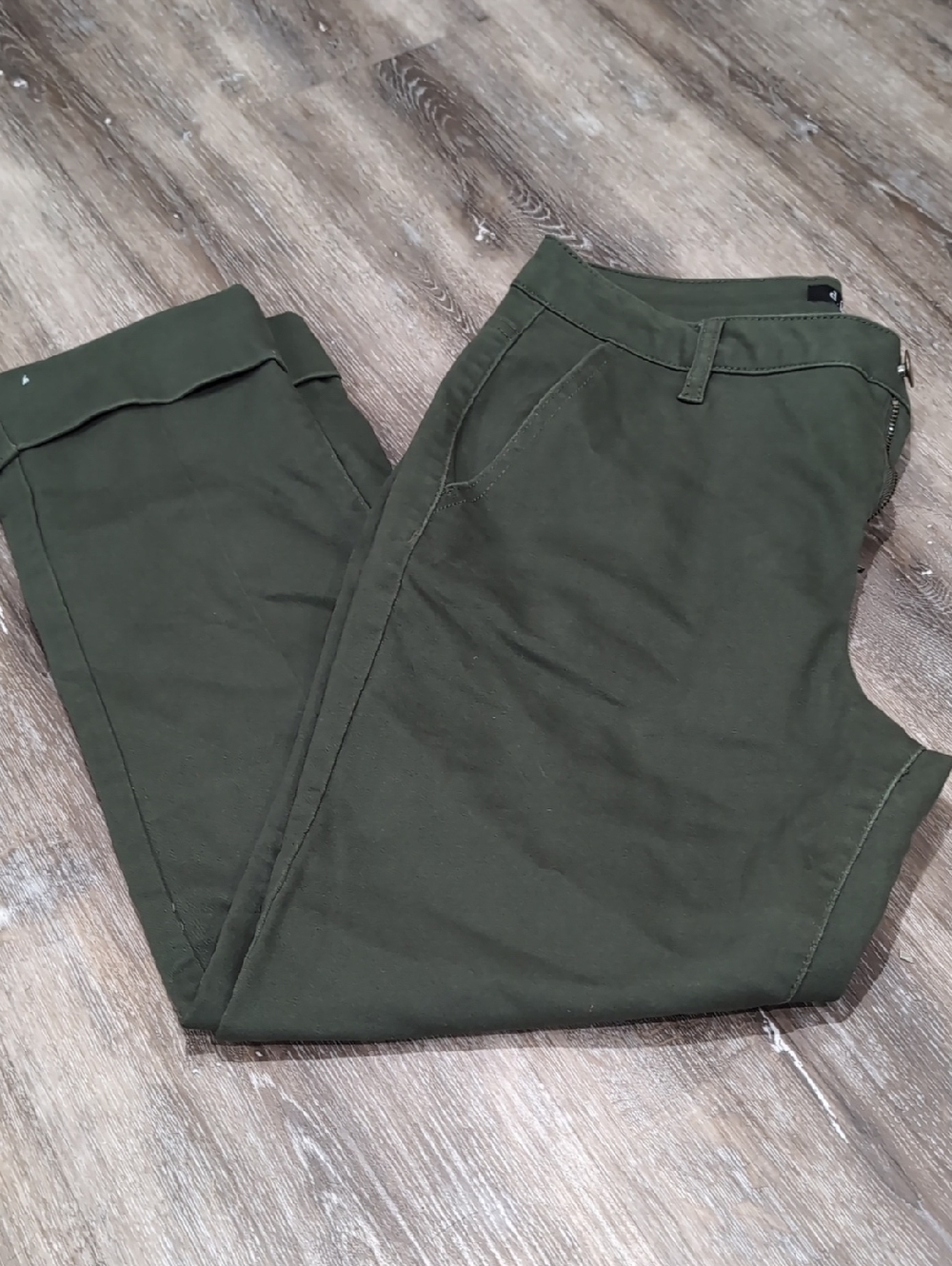 d. jeans Olive Green Cropped Pants